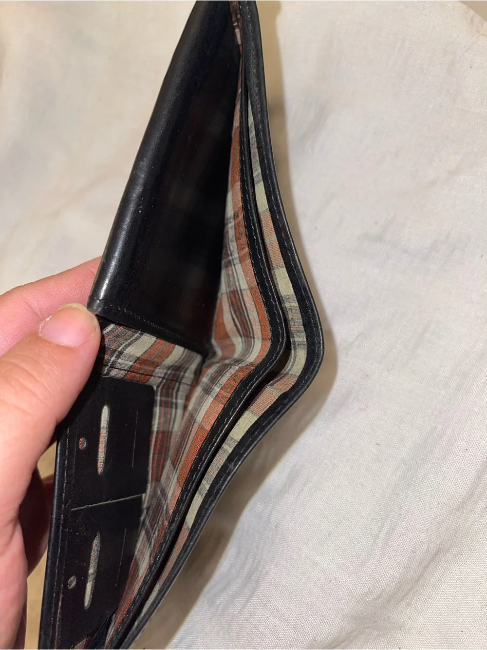 Wolverine Black Leather Men's Wallet, Classic Bi-Fold & Additional Leather Piece